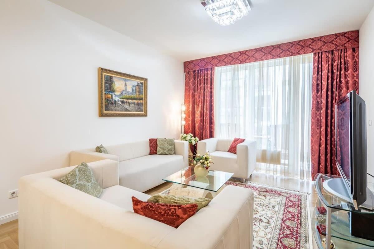 Homey Apartment With Ac And Balcony Budapest Luaran gambar