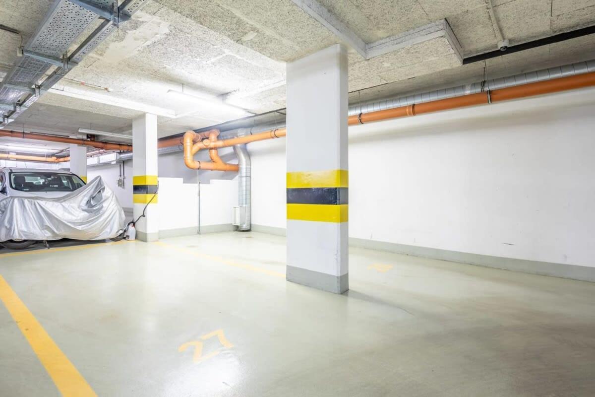 Homey Apartment With Ac And Balcony Budapest Luaran gambar